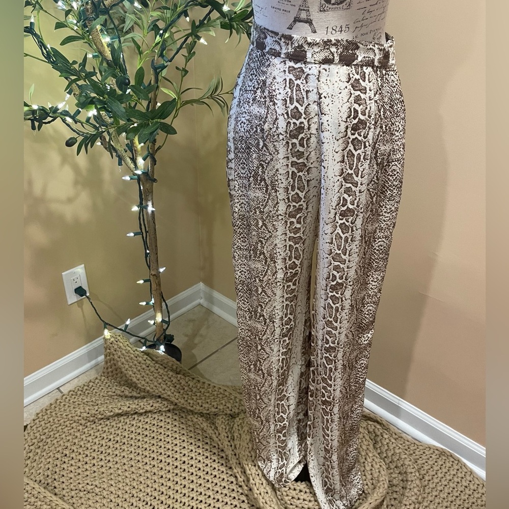 Animal Print 2 Piece set Brown and tan 6-8 - Picture 8 of 16